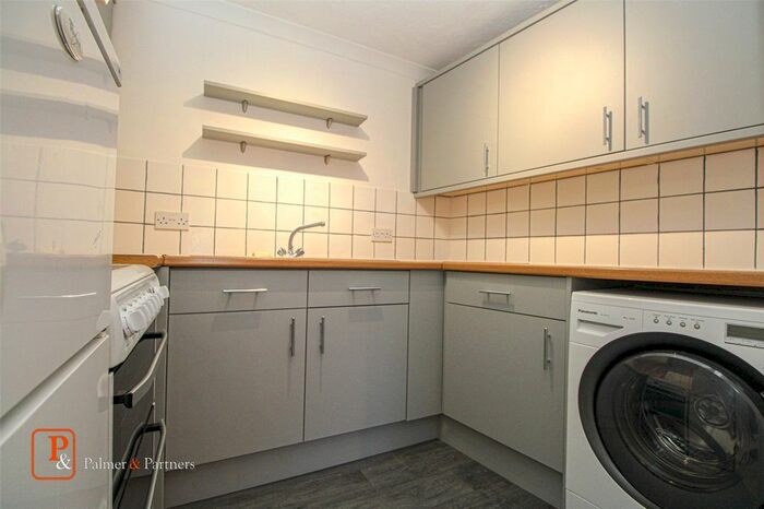 Studio To Rent In Granville Road, Colchester, Essex, CO1