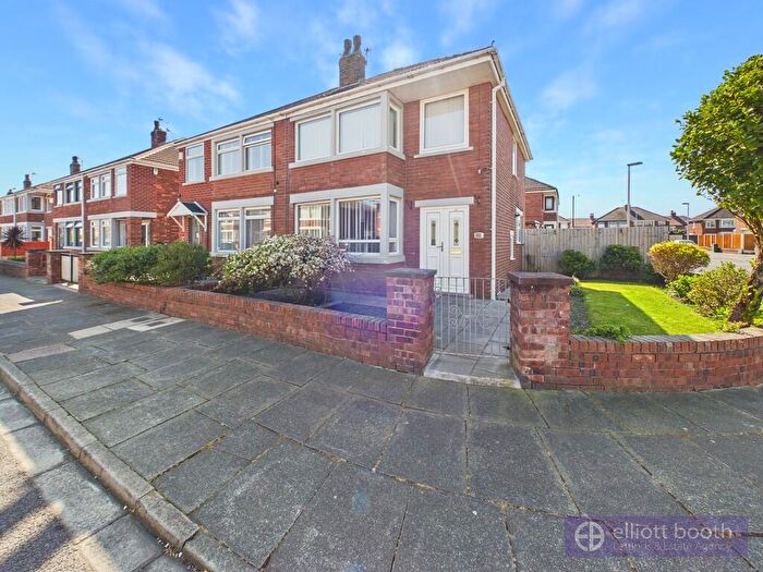 3 Bedroom Semi Detached House For Sale In Helens Close, FY4