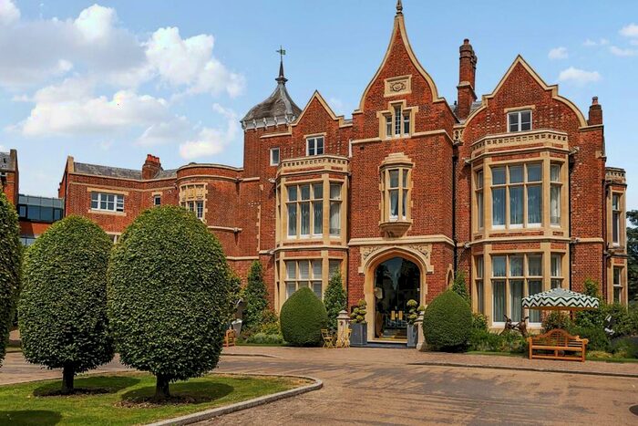 2 Bedroom Apartment To Rent In Meryton House, Longbourn, Windsor, SL4