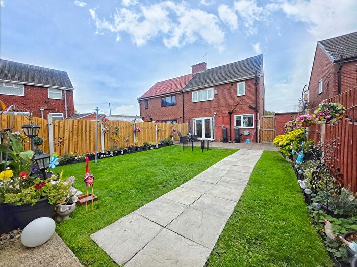 3 Bedroom Semi-Detached House For Sale In Queensway, Worsbrough, Barnsley, S70