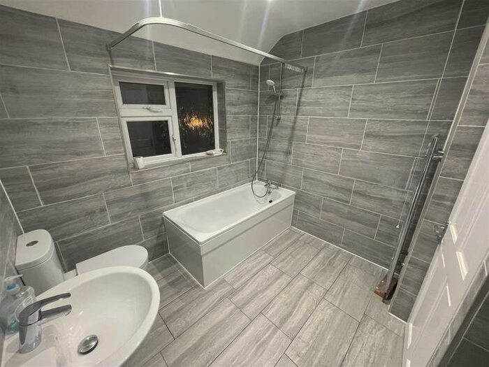 3 Bedroom Semi-Detached House To Rent In Marsh Lane, Stanmore, HA7