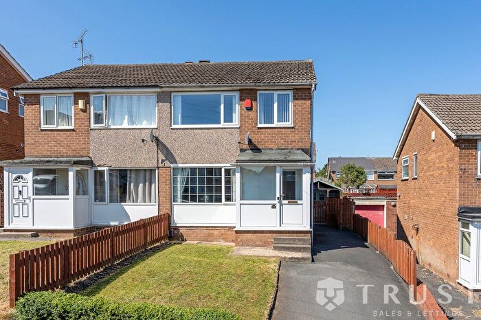 3 Bedroom Semi-Detached House For Sale In Quaker Lane, Cleckheaton, BD19