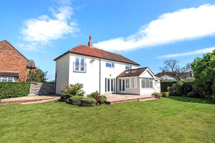 4 Bedroom Detached House For Sale In Mellor Crescent, Knutsford, Cheshire, WA16