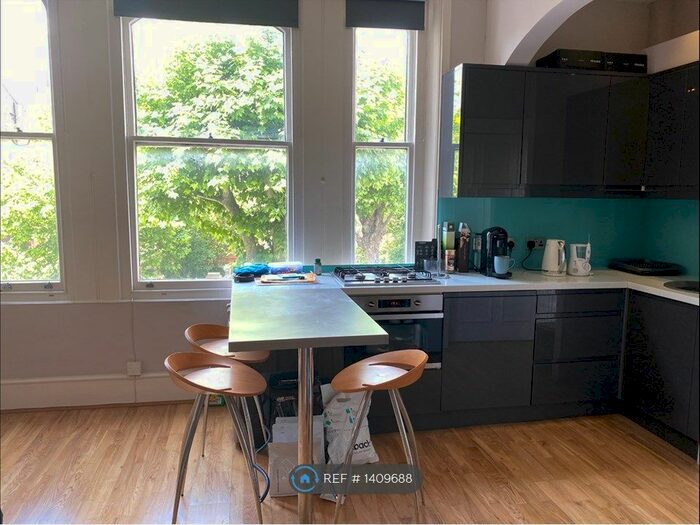 Studio To Rent In Steeles Road, London, NW3