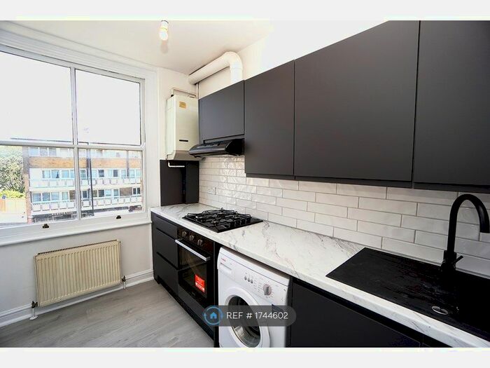 3 Bedroom Flat To Rent In Caledonian Road, London, N1