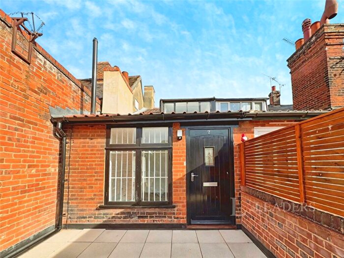 2 Bedroom Flat To Rent In Wingfield Street, Ipswich, Suffolk, IP4