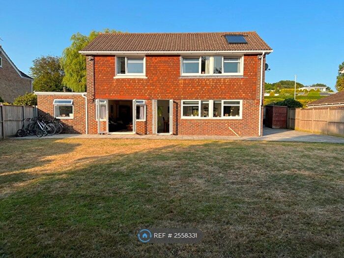 5 Bedroom Detached House To Rent In Cliff Road, Hythe, CT21