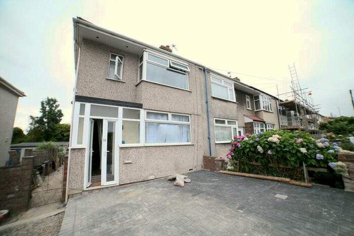 4 Bedroom Semi-Detached House To Rent In Hunters Way, Filton, Bristol, Gloucestershire, BS34