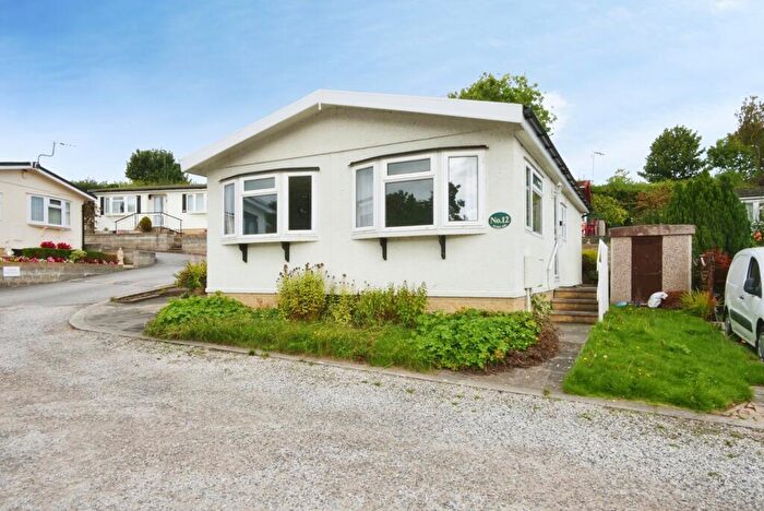 2 Bedroom Bungalow For Sale In Alder Avenue, Nidderdale Lodge Park, Knaresborough, North Yorkshire, HG5