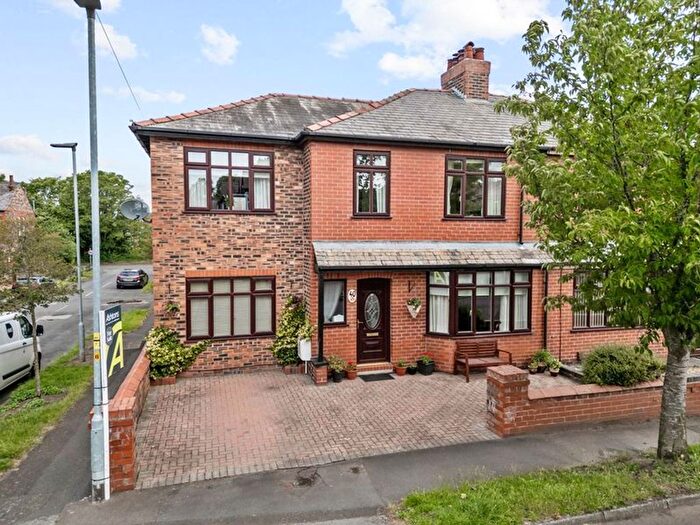 4 Bedroom Semi Detached House For Sale In Worsley Road, Walton, WA4