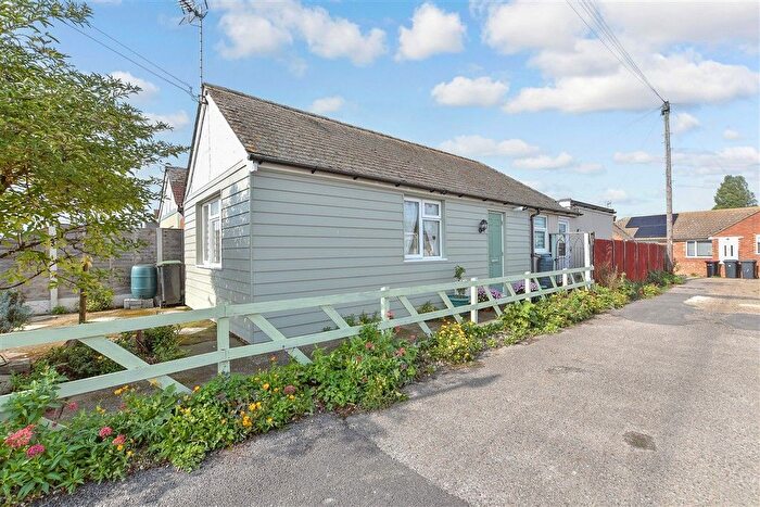 1 Bedroom Detached Bungalow For Sale In Bentley Avenue, Herne Bay, Kent, CT6