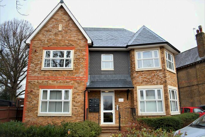 2 Bedroom Flat To Rent In Elmwood Avenue, Feltham TW13