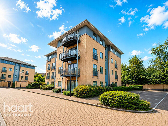 2 Bedroom Apartment For Sale In Castle Quay Close, Nottingham, NG7