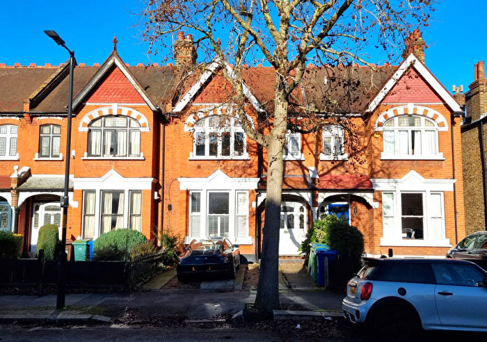 1 Bedroom Flat To Rent In Turney Road, London, SE21