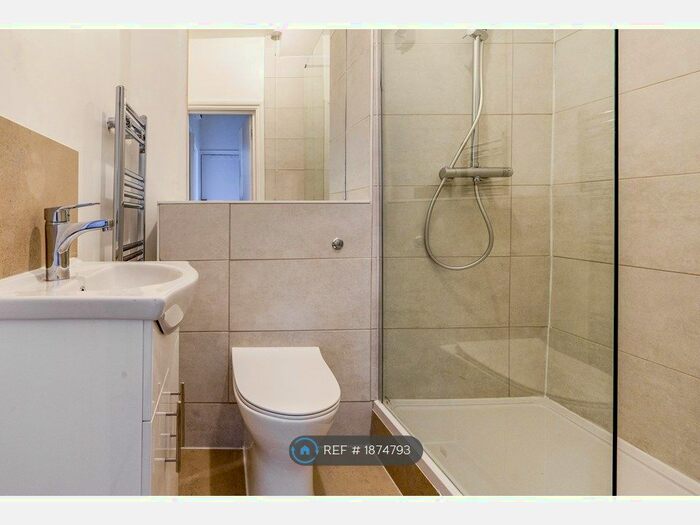 Studio To Rent In Glading Terrace, London, N16