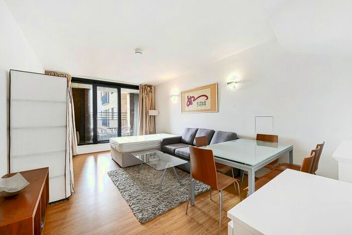 2 Bedroom Flat To Rent In Cromwell Road, Gloucester Road, SW7