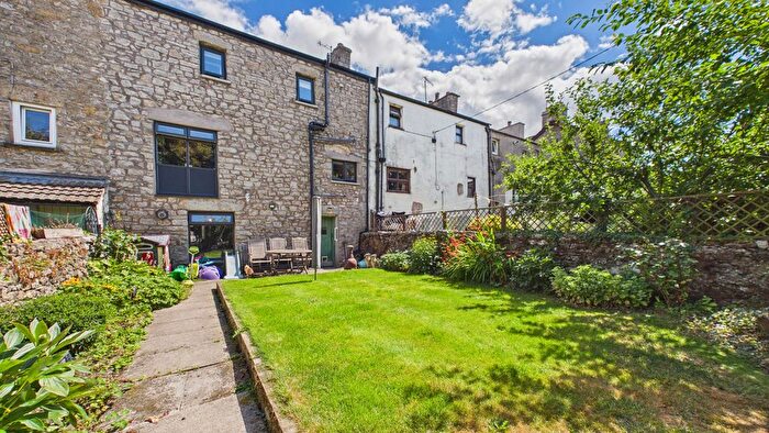 3 Bedroom Terraced House For Sale In Church Street, Milnthorpe, LA7