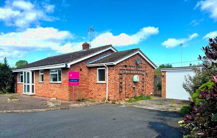 2 Bedroom Detached Bungalow For Sale In Bracken Row, Thurston, IP31