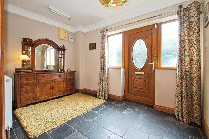 6 Bedroom Detached House For Sale In Rogart Terrace, Pontypridd, CF37