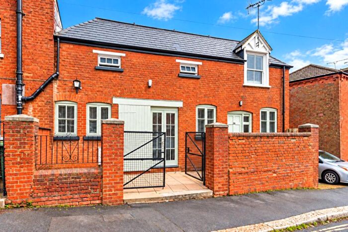 4 Bedroom Semi-Detached House For Sale In Blackberry Terrace, Southampton, Hampshire, SO14