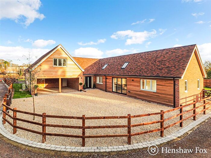4 Bedroom Detached House For Sale In Glebe Farm, Salisbury Road, Sherfield English, Hampshire, SO51