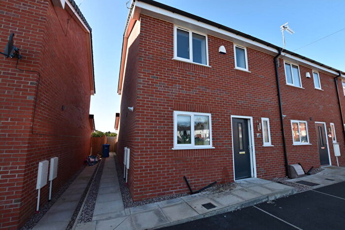 3 Bedroom Semi-Detached House To Rent In Formby Avenue, Atherton, Manchester, M46