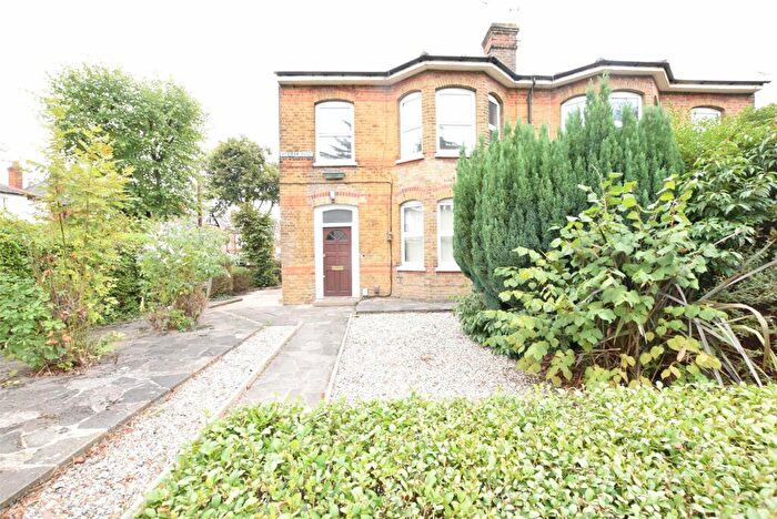 1 Bedroom Maisonette To Rent In Western Road, Romford, RM1