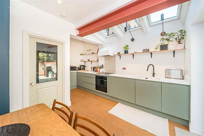 3 Bedroom Property For Sale In Kildoran Road, Clapham, SW2