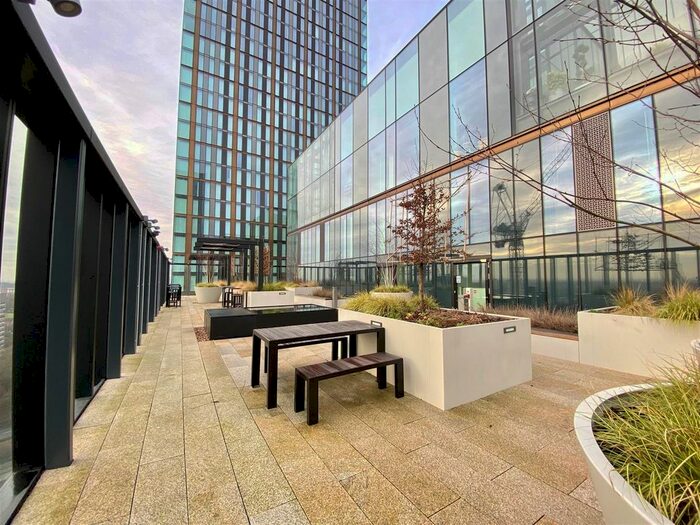 1 Bedroom Flat To Rent In Elizabeth Tower, Silvercroft Street, Manchester, M15