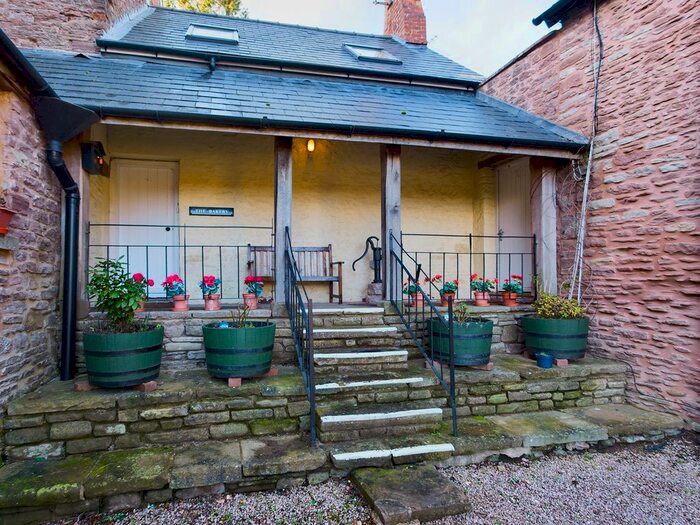 2 Bedroom Cottage To Rent In Penny Pitt Farm, Hereford, HR2