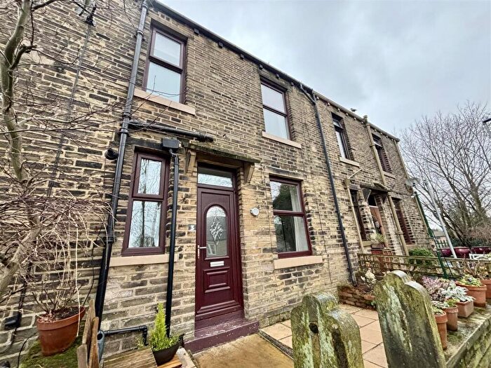 1 Bedroom Terraced House For Sale In Mayfield Terrace, Clayton, Bradford, BD14