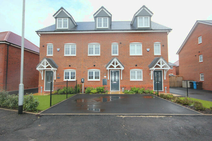 3 Bedroom Town House To Rent In Easedale Lane, Warton, PR4