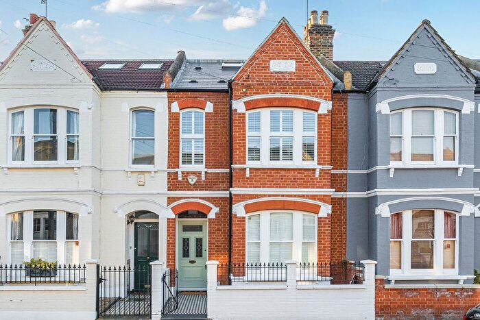 4 Bedroom Detached House For Sale In Fanthorpe Street, London, SW15