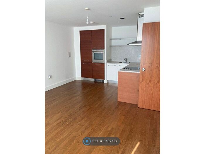 1 Bedroom Flat To Rent In Falcon Drive, Cardiff, CF10