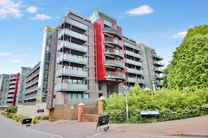 1 Bedroom Flat To Rent In Ashman Bank, Geoffrey Watling Way, Norwich, NR1