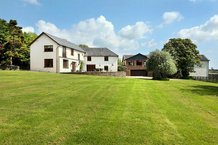 6 Bedroom Detached House For Sale In Launceston, Cornwall, PL15