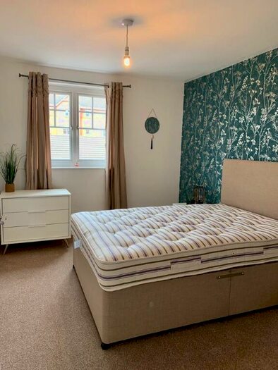 2 Bedroom Flat To Rent In Blount Close, Crewe, CW1