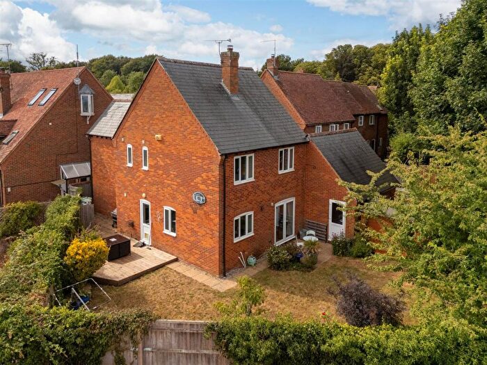 4 Bedroom Detached House For Sale In Rickyard Close, Whitchurch, HP22