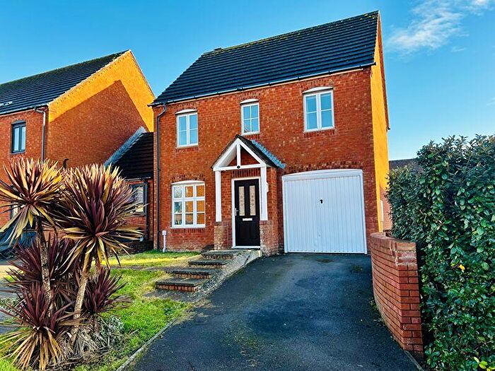 3 Bedroom Detached House To Rent In Cwrt Newton Pool, Rhoose, Barry, CF62