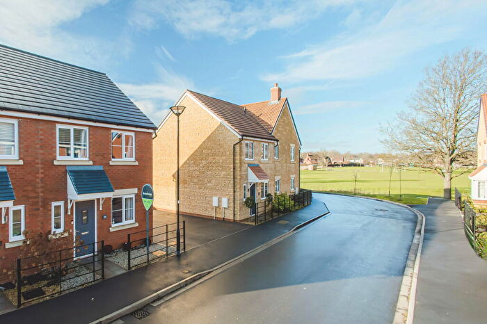 3 Bedroom Semi-Detached House For Sale In Magdalene Close, South Marston, Swindon, SN3