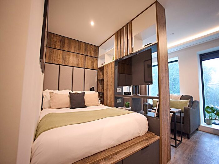 Studio To Rent In St Albans Place St Albans Place, Leeds, LS2