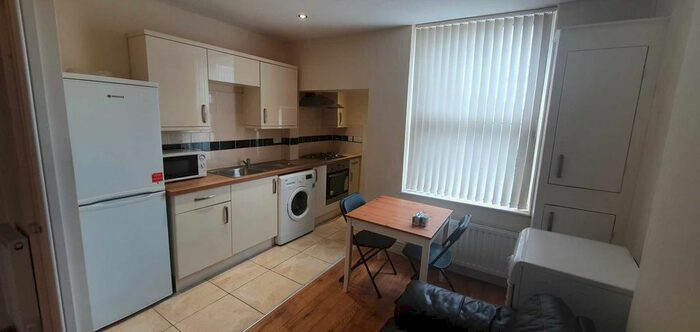 2 Bedroom Flat To Rent In Colum Road, Cardiff, CF10