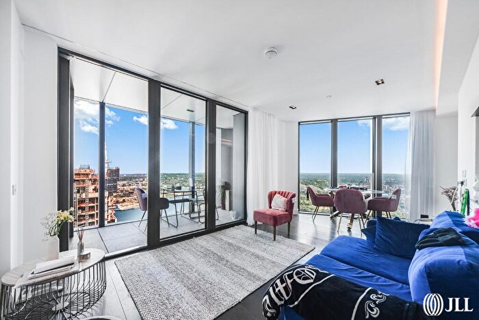 2 Bedroom Apartment To Rent In Amory Tower, Marsh Wall, E14