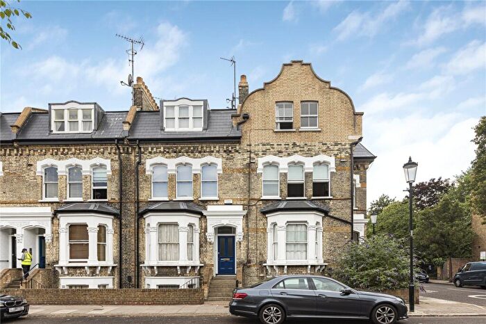 2 Bedroom Apartment For Sale In Tadema Road, Chelsea, London, SW10
