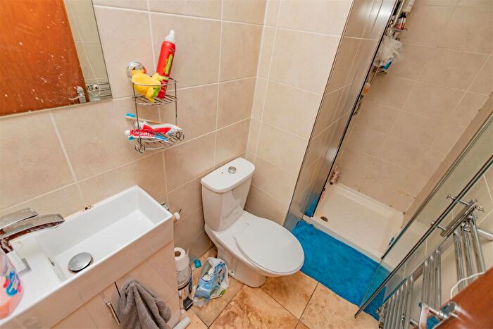 6 Bedroom House To Rent In Hubert Road, Birmingham, B29