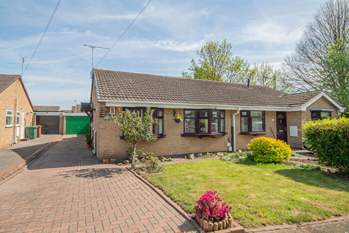 2 Bedroom Semi-Detached Bungalow For Sale In Beaufort Road, Stenson Fields, DE24