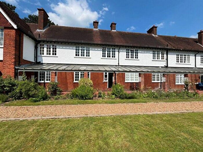 Flat To Rent In Sollershott Hall, Sollershott East, Letchworth, SG6