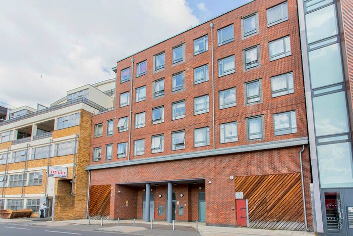 1 Bedroom Flat For Sale In St. Pancras Way, London, NW1