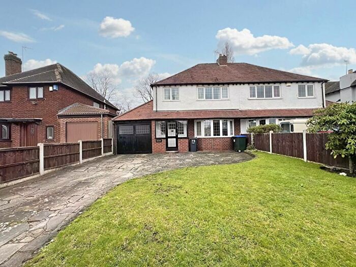 3 Bedroom Semi Detached House To Rent In Newton Road, Great Barr, Birmingham, B43