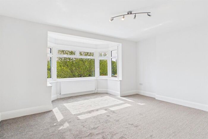 1 Bedroom Flat To Rent In Purley Grange, Brighton Road, South Croydon, CR2